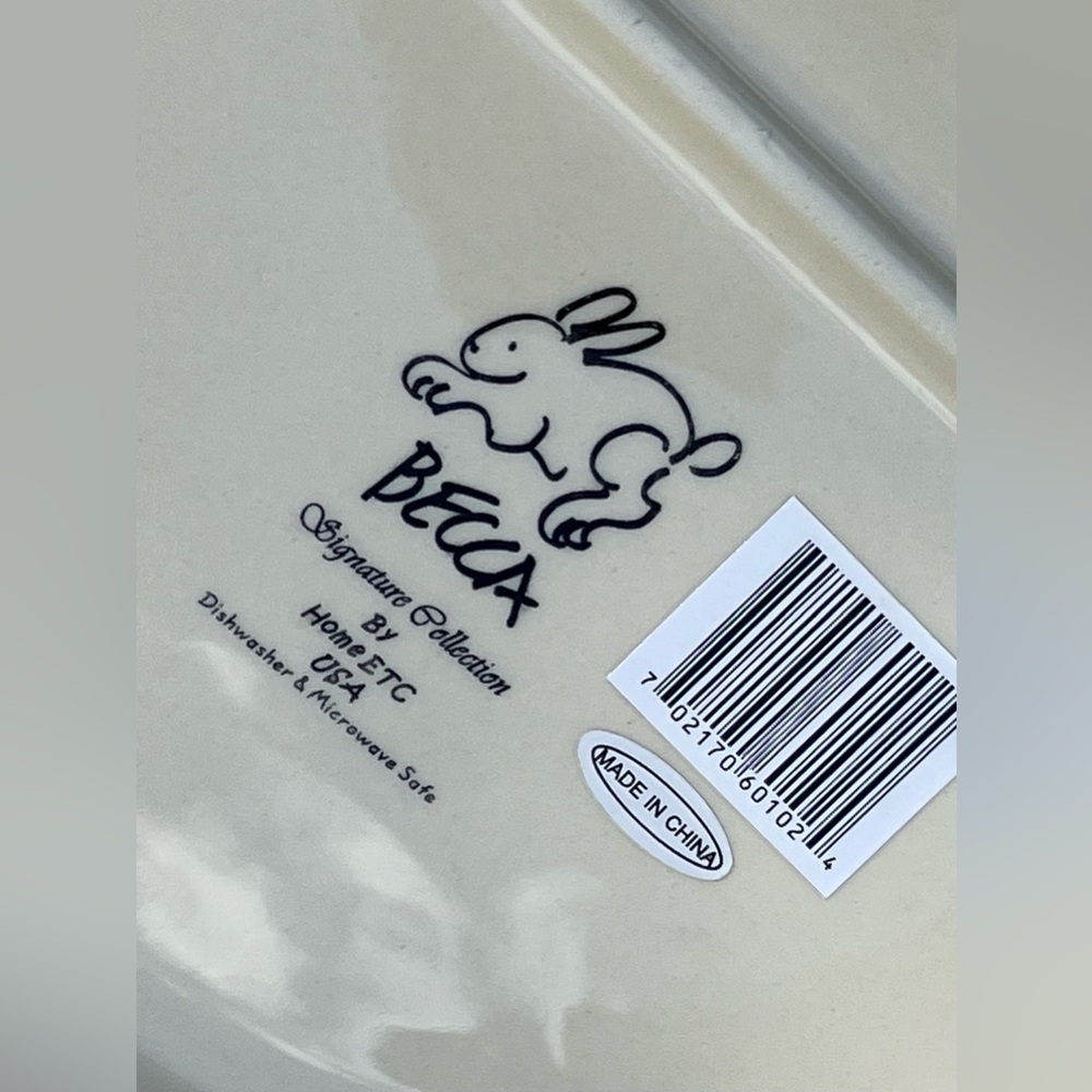 BECCA Signature Collection Plate - Picture 3 of 6